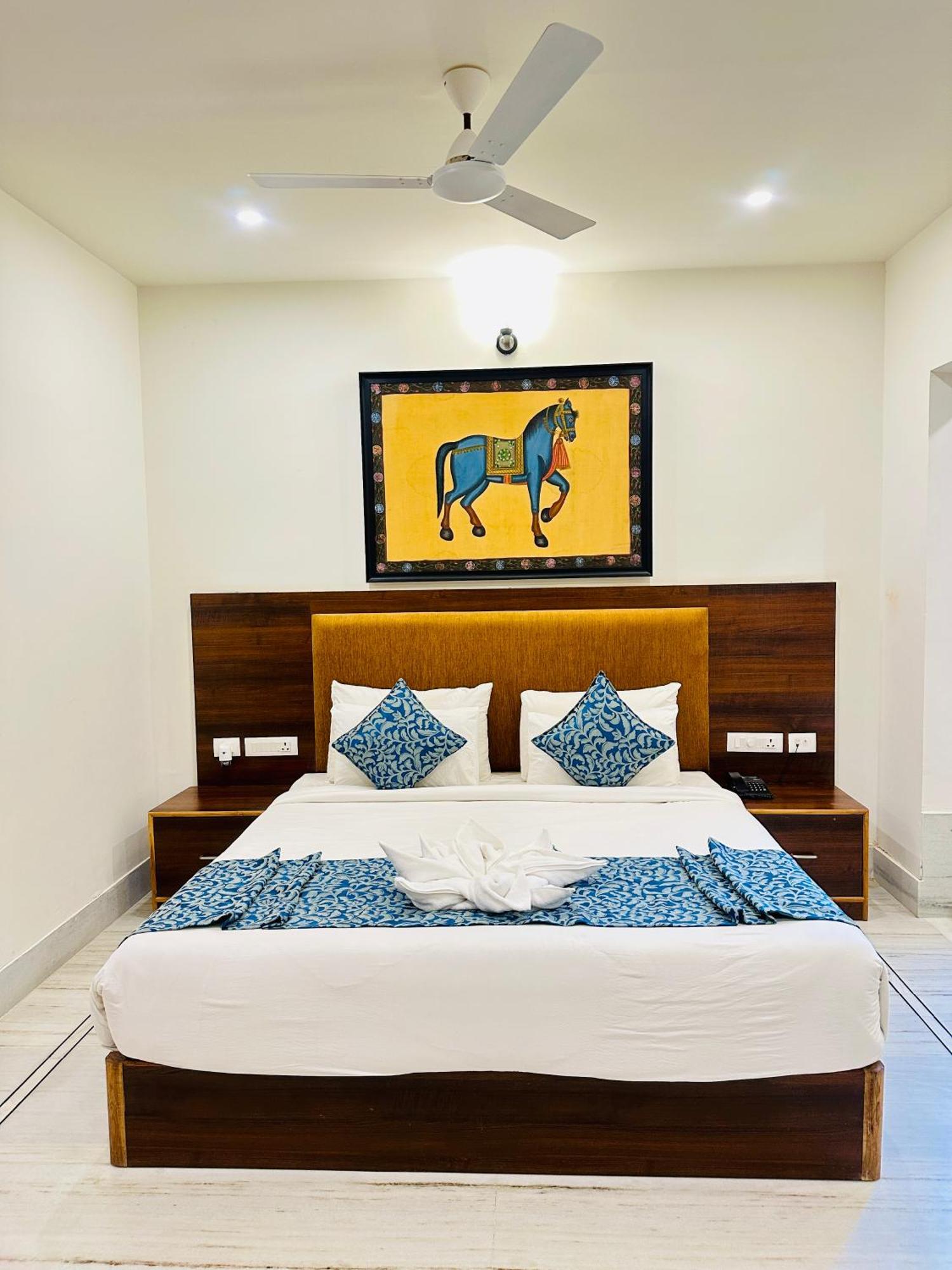 Mewar Palace Resort And Spa Udaipur Kültér fotó