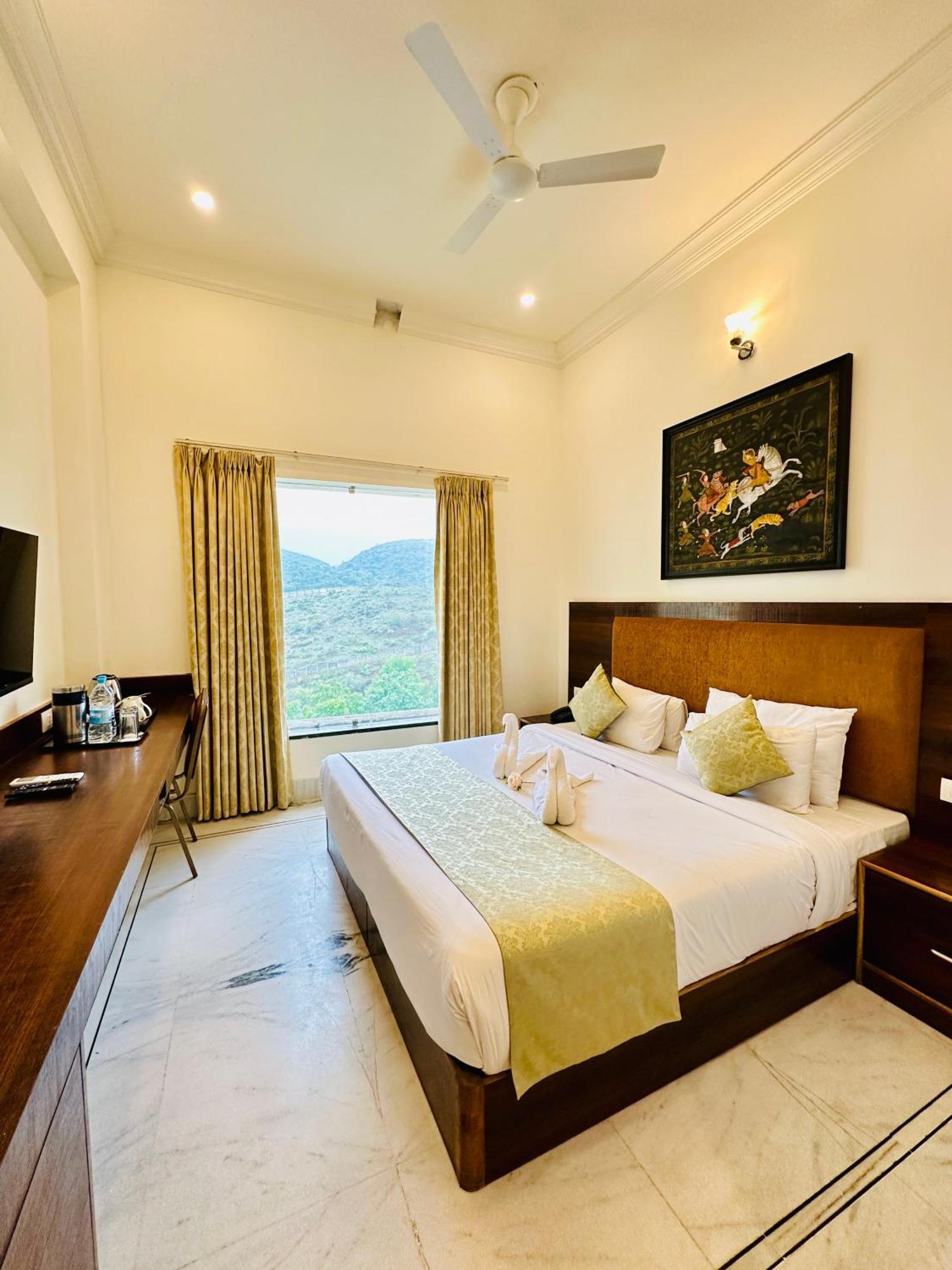 Mewar Palace Resort And Spa Udaipur Kültér fotó