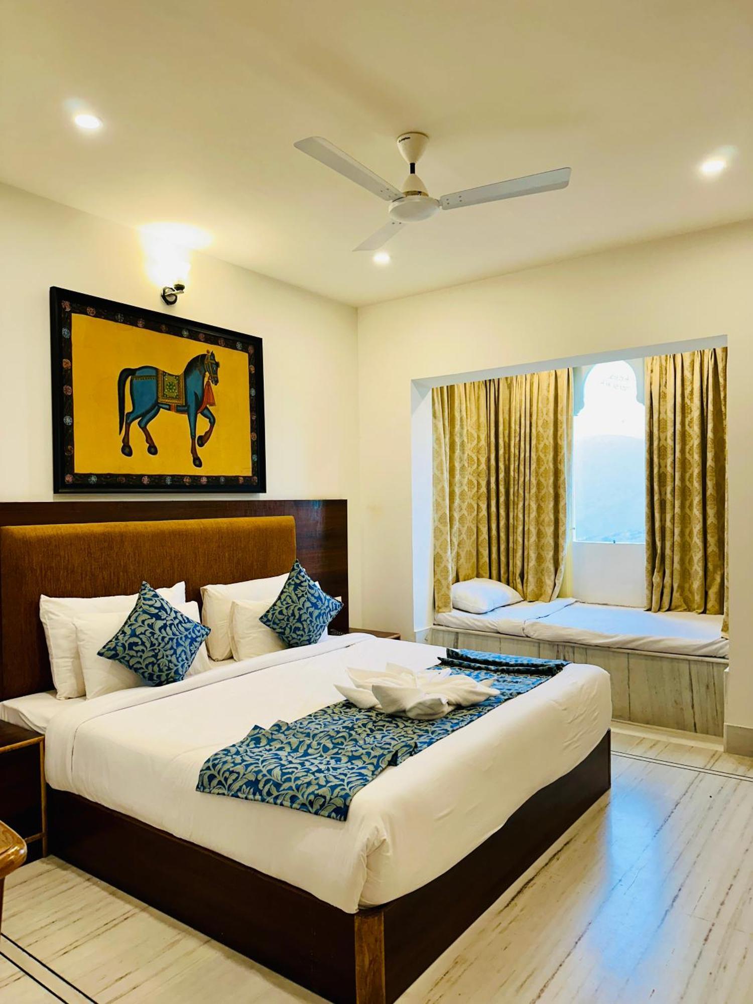 Mewar Palace Resort And Spa Udaipur Kültér fotó