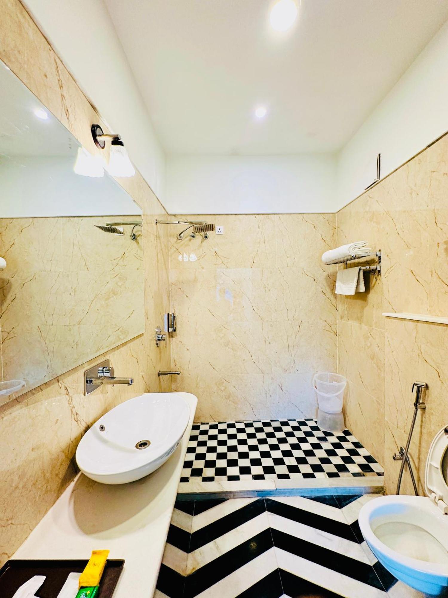Mewar Palace Resort And Spa Udaipur Kültér fotó