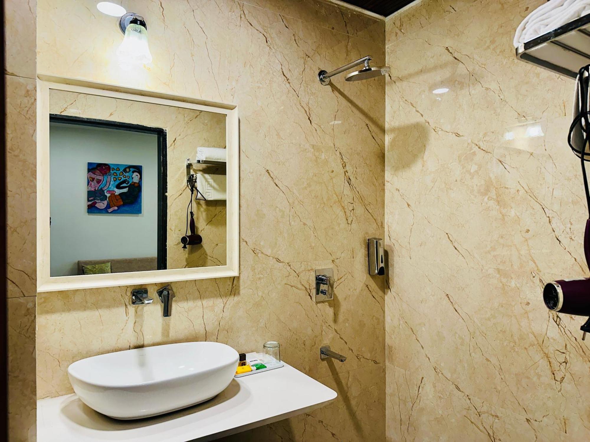 Mewar Palace Resort And Spa Udaipur Kültér fotó