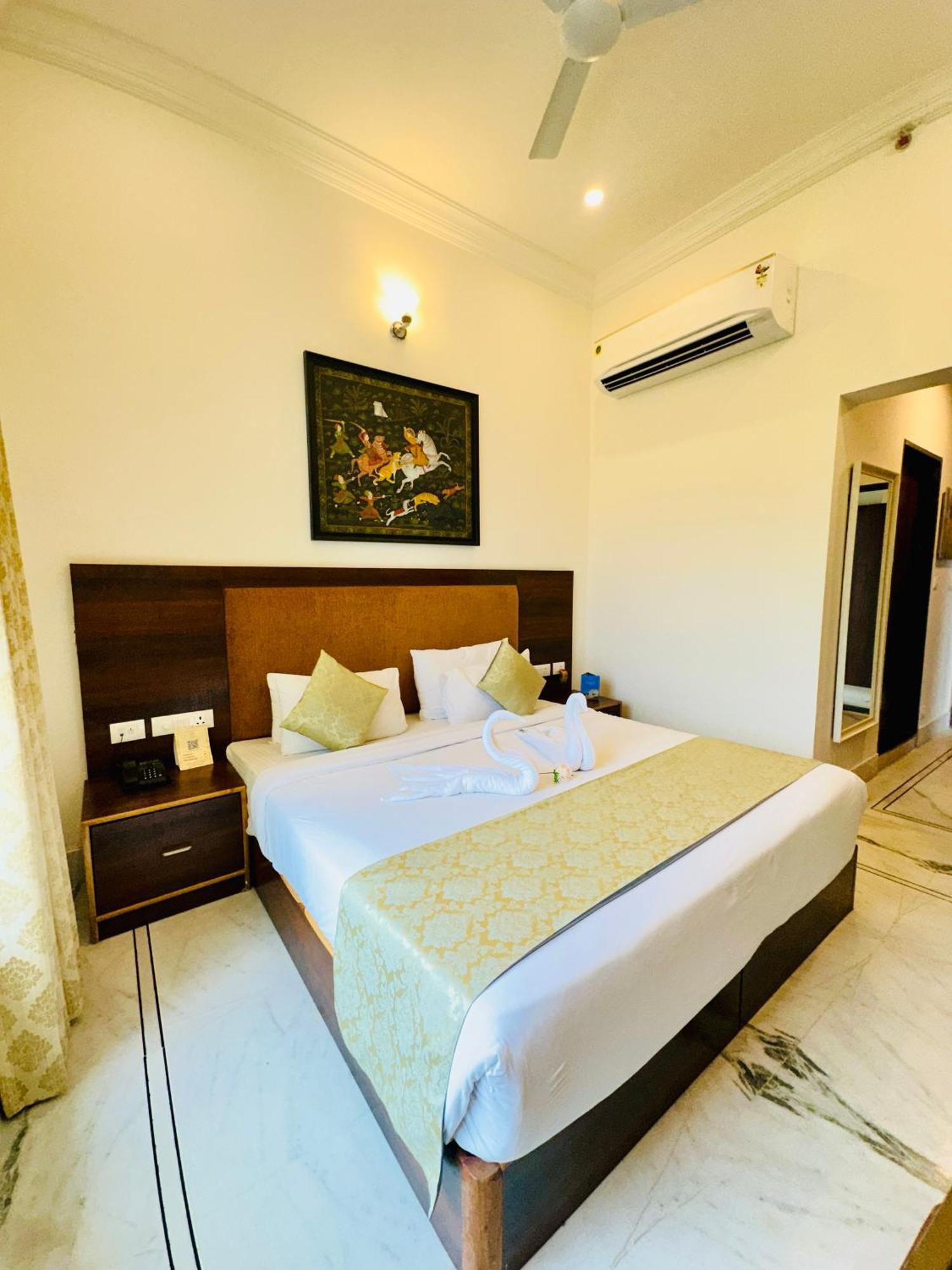 Mewar Palace Resort And Spa Udaipur Kültér fotó